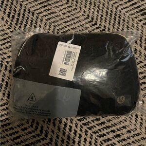 Lululemon Everywhere Belt Bag Large 2L, Black Fleece, NWT